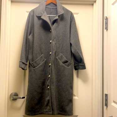 Vintage women’s winter coat oversized long gray wi