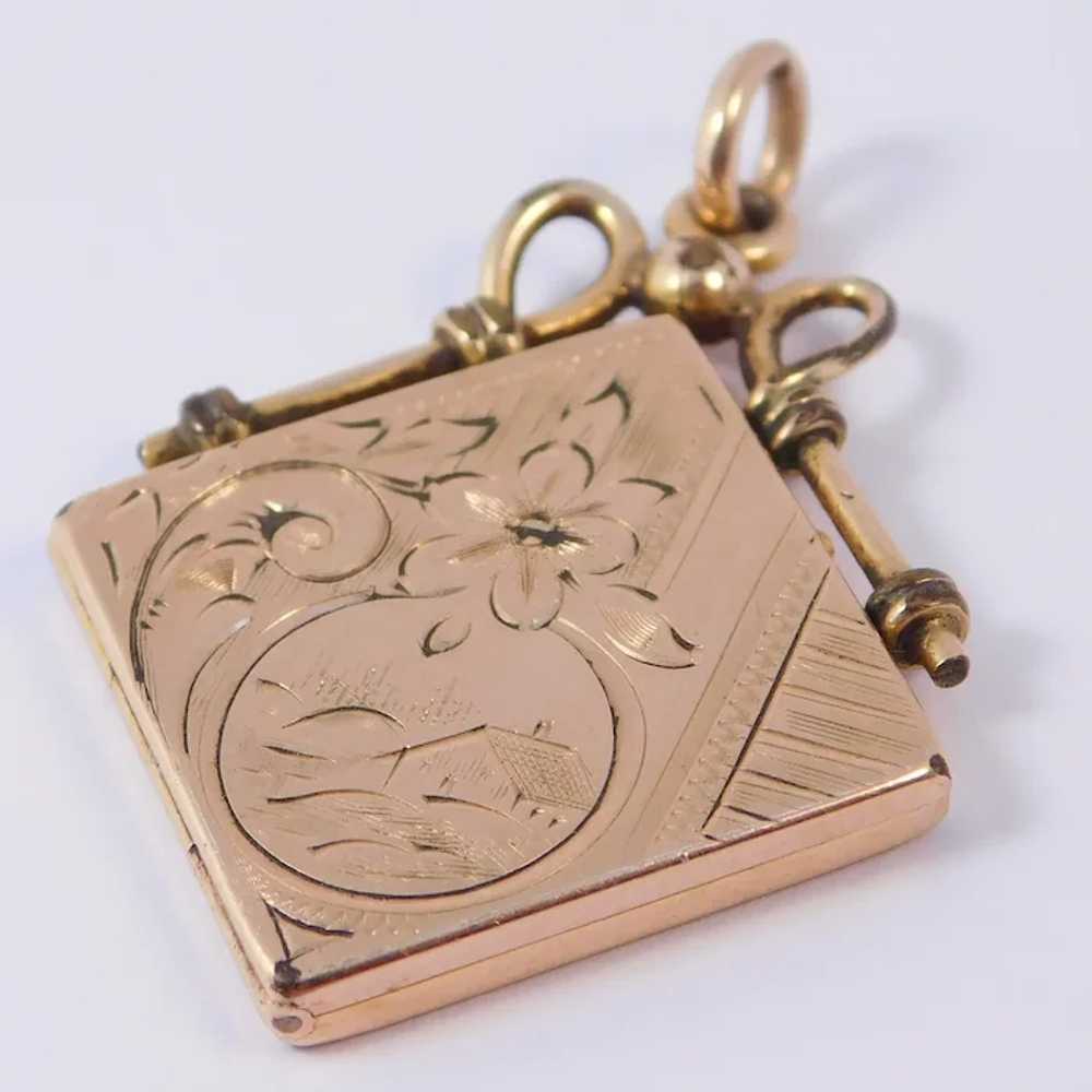 Timeless Treasure Victorian Rolled Gold Locket Pe… - image 6