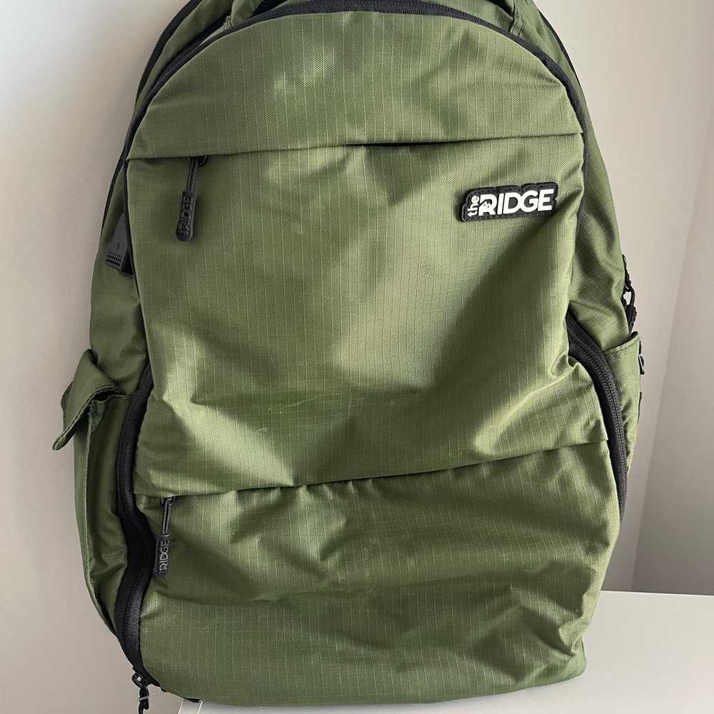 The Ridge Green Commuter Backpack with power bank - image 1