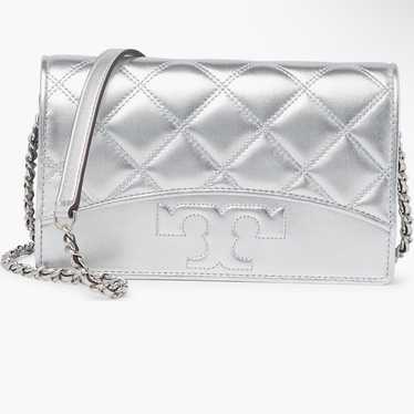 Tory Burch Wallet on Chain - image 1