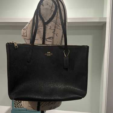 Coach Black tote purse New and Authentic