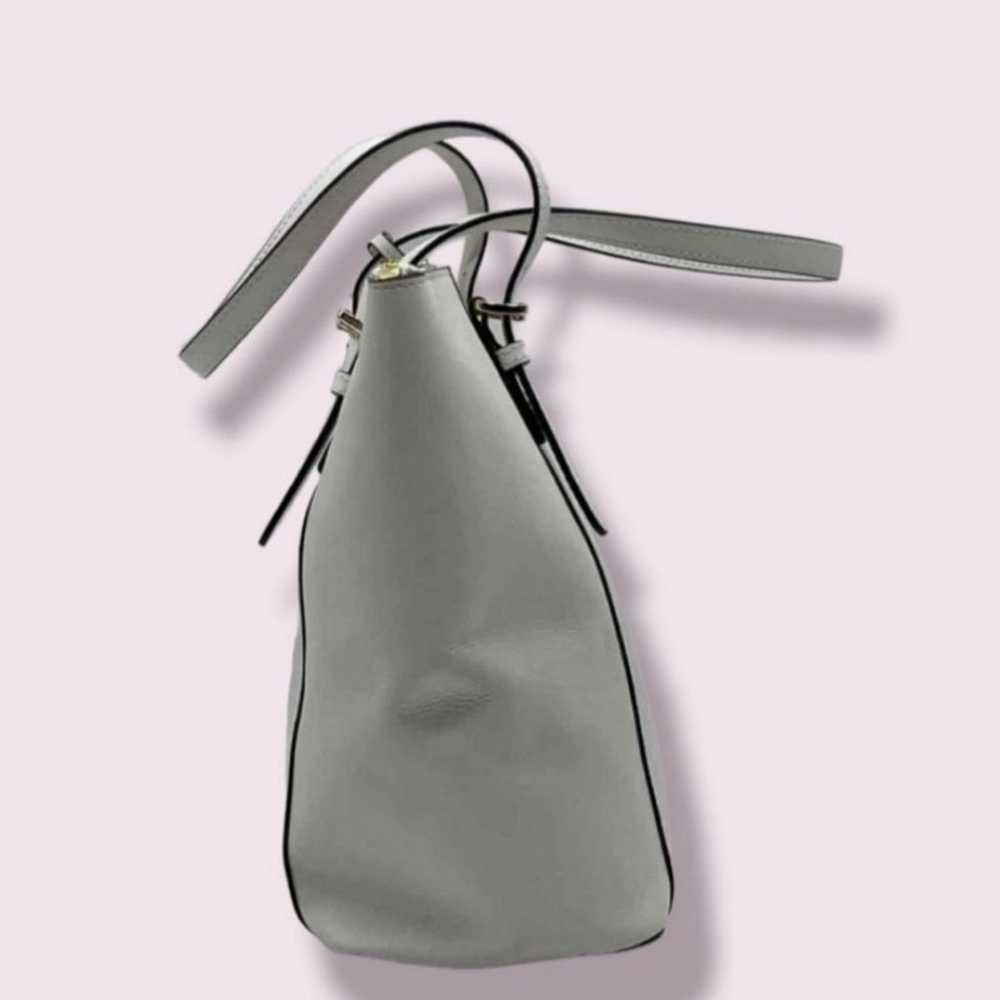 Women's Michael Kors White Leather Tote Bag - image 6