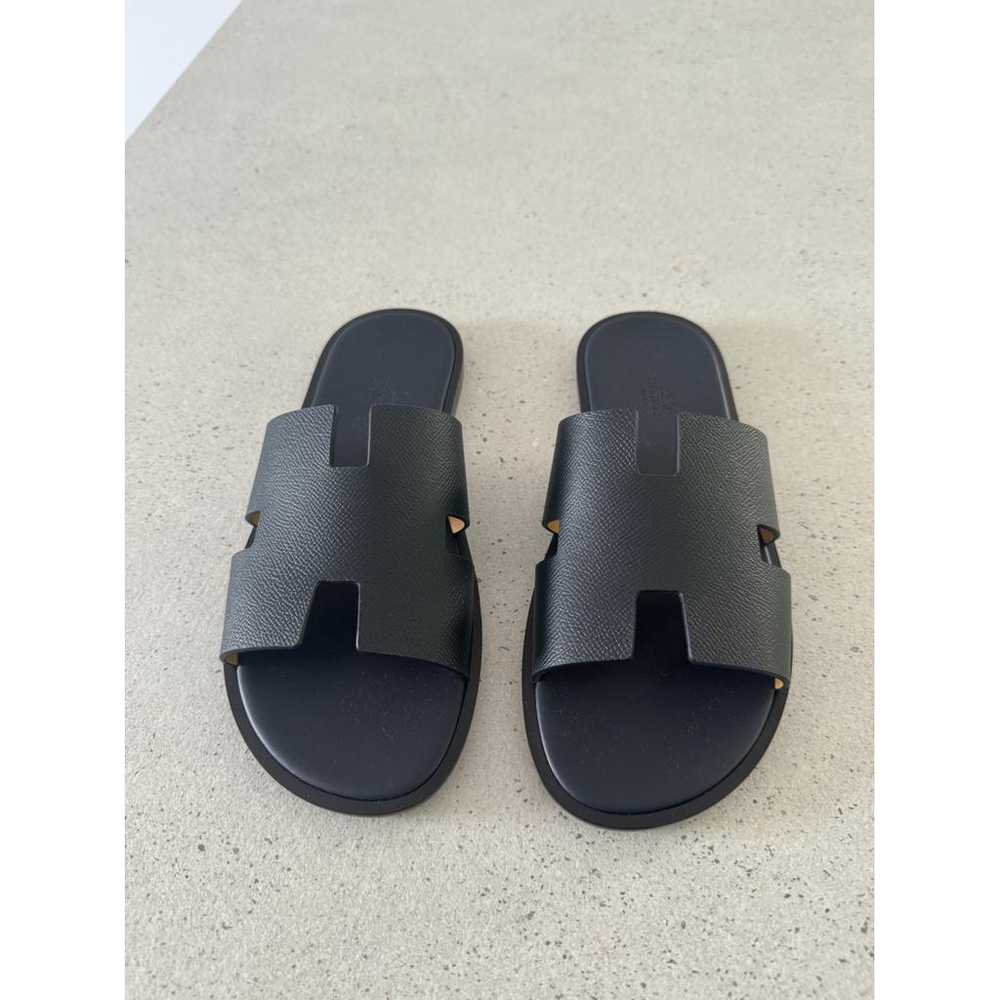 Hermès Izmir leather sandals - image 2