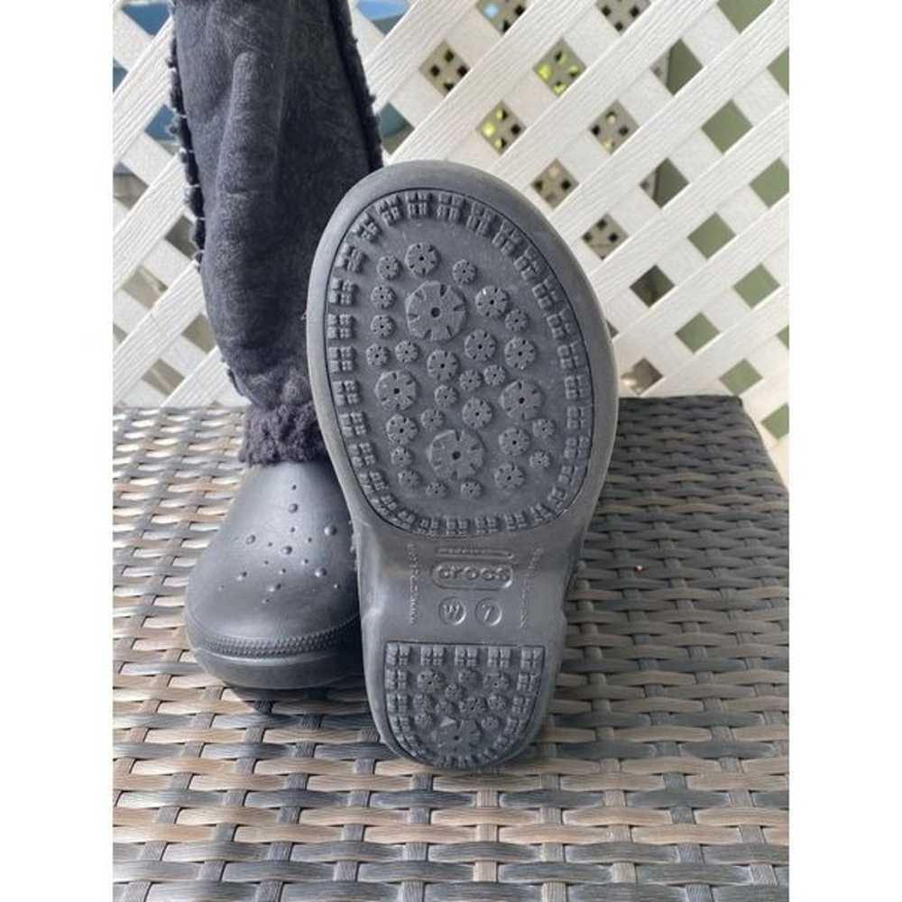 Crocs boots women’s size 7 - image 4