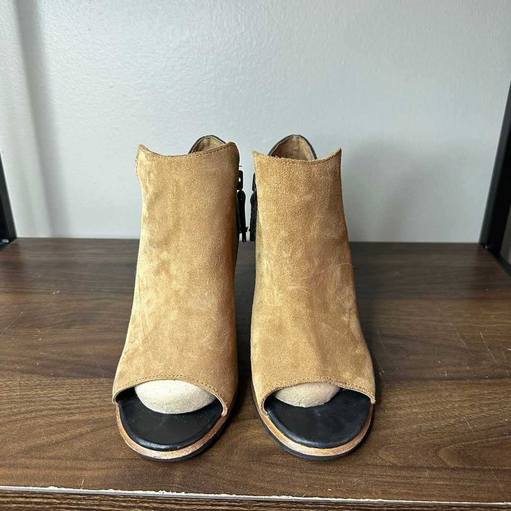 SOREL Nadia Brown & Black Leather Peep Toe Heeled… - image 3
