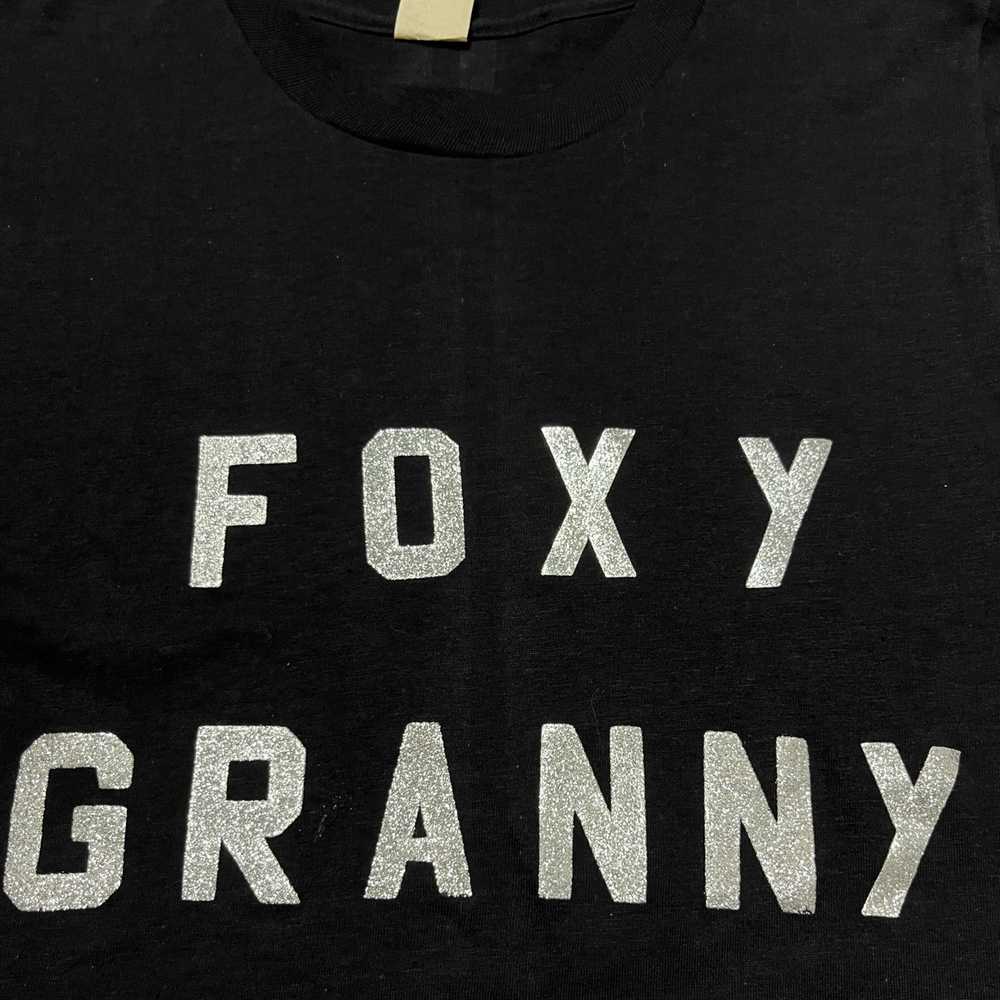 1970s Made in USA ‘Foxy Granny’ Glitter Print Nov… - image 4