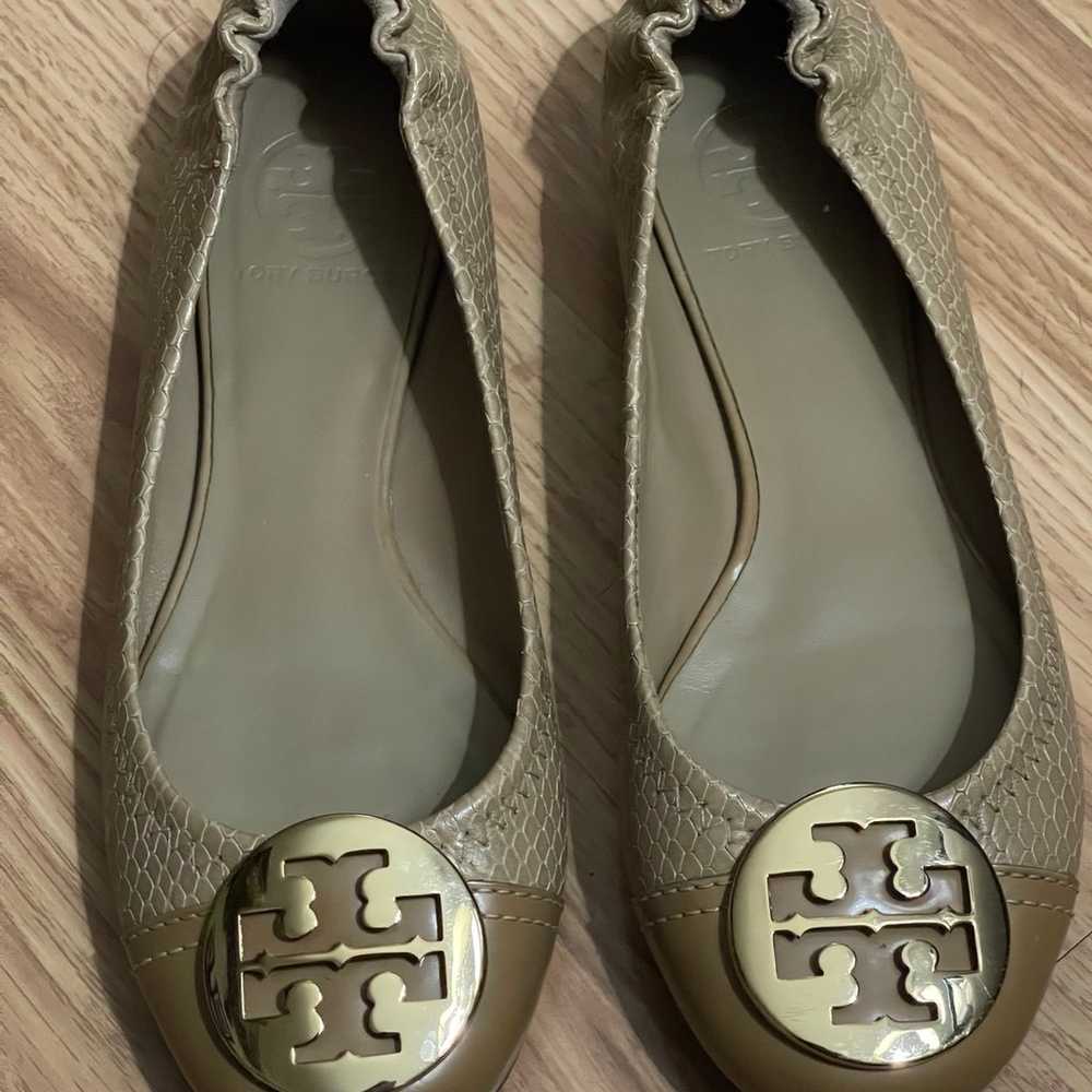 Tory Burch Tan Leather Reva flats Shoes size 7M - image 1