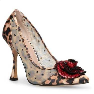 Betsy Johnson Elise Leopard Pump Shoes Size 7