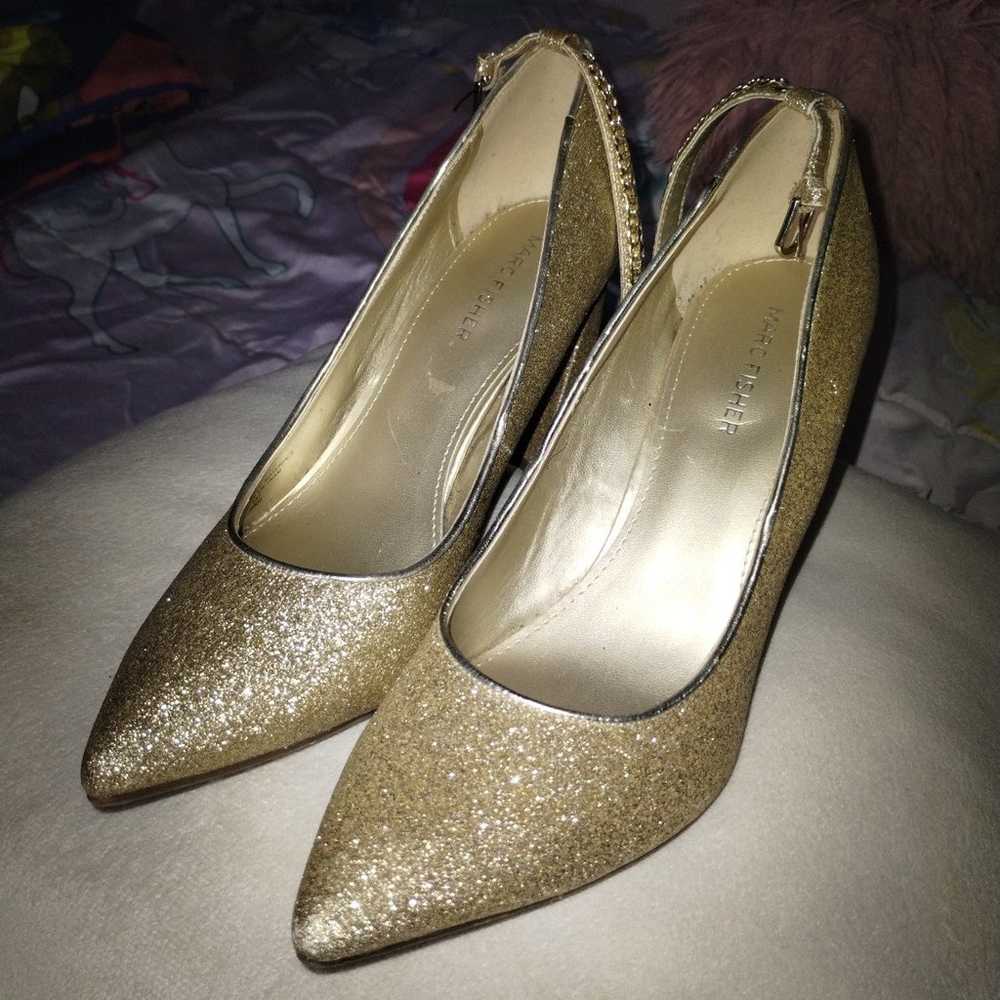 Gold sparkly high heels - image 2