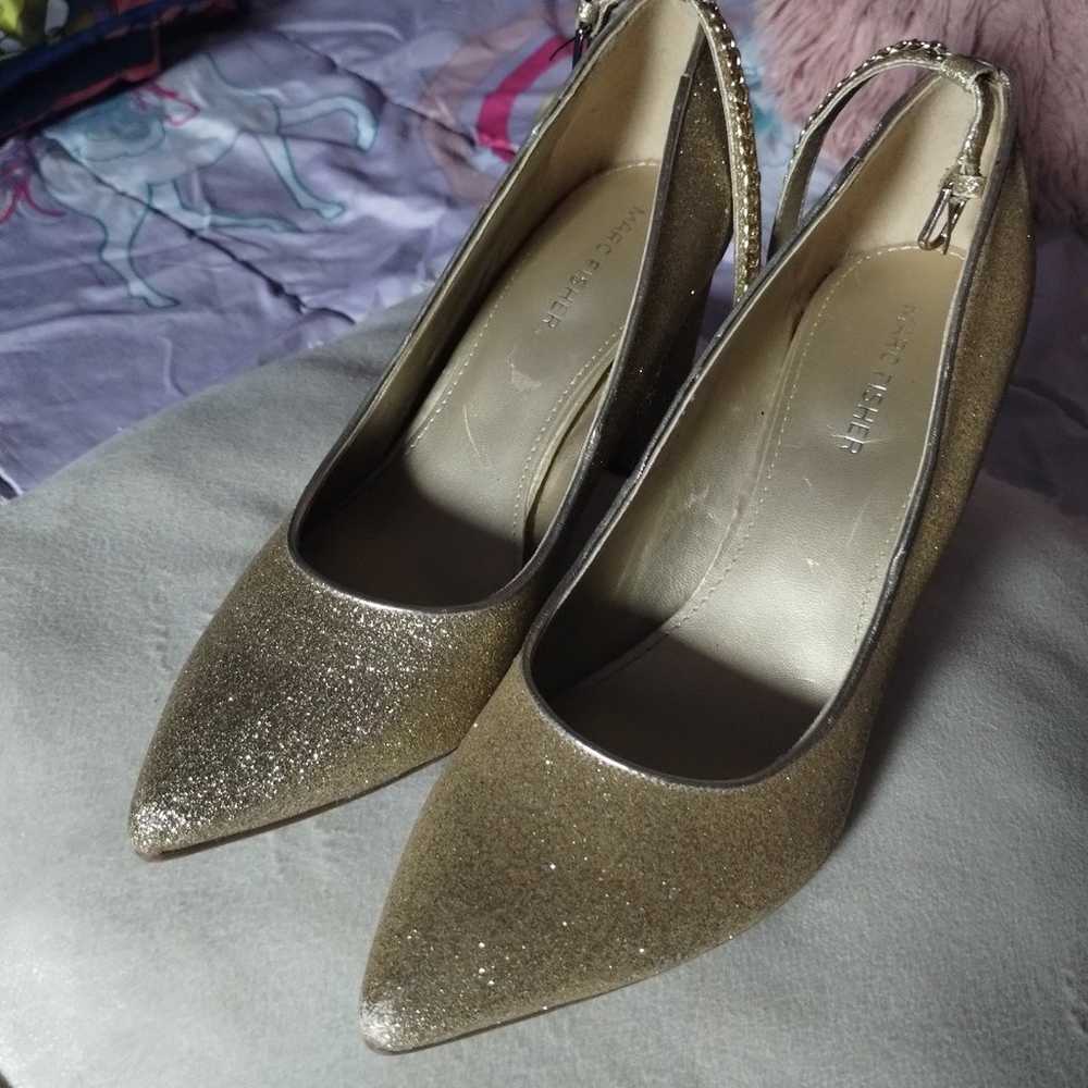 Gold sparkly high heels - image 3