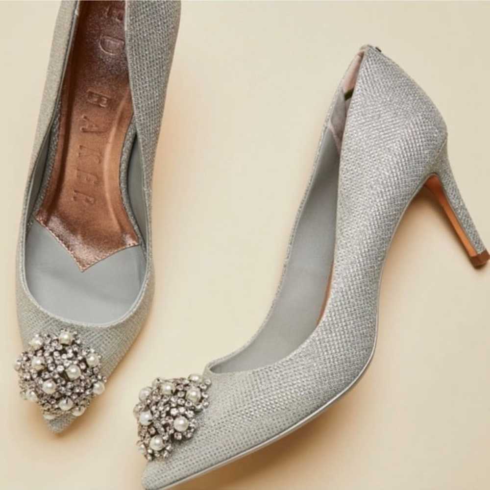 Ted Baker Darlill Metallic Brooch Heel Pump Silve… - image 8