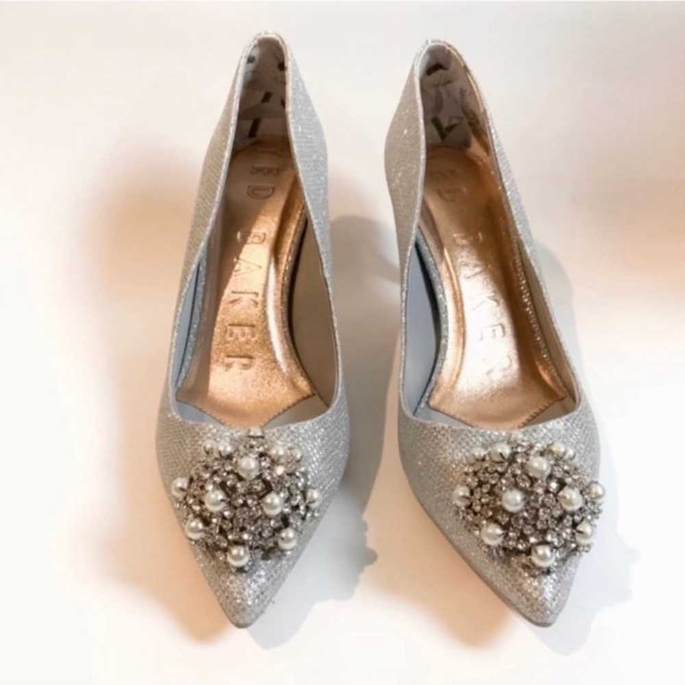 Ted Baker Darlill Metallic Brooch Heel Pump Silve… - image 9