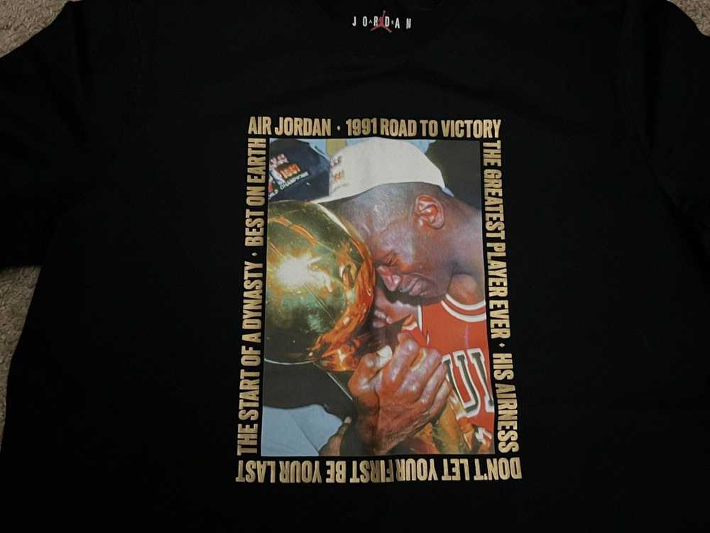 Jordan Brand × Nike Air Jordan Trophy shirt Large… - image 2