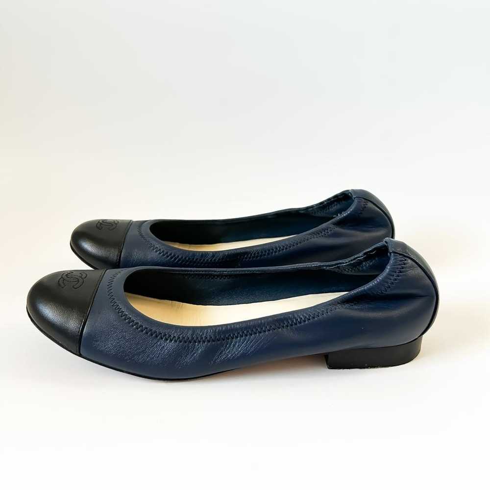 Chanel Leather flats - image 4