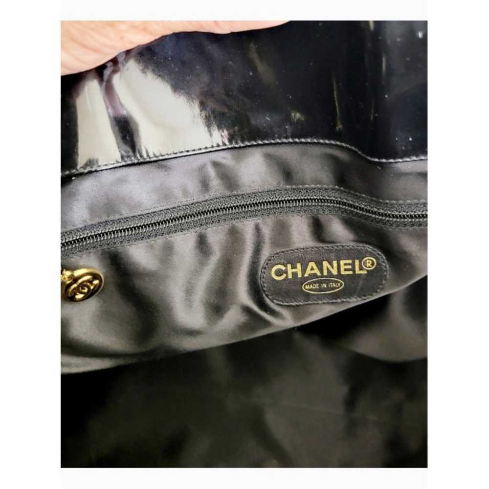 Chanel Grand shopping patent leather travel bag - image 2