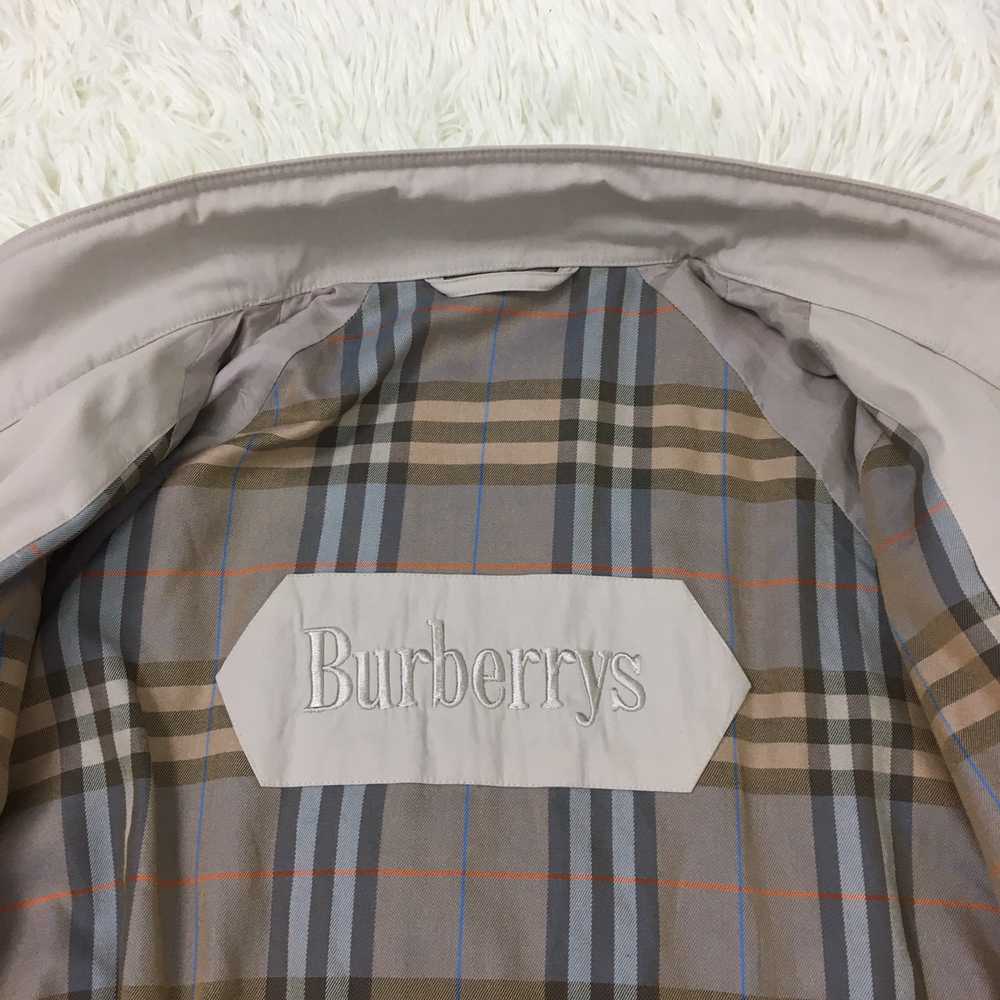 Burberrys’ Spell Out Parka - image 11