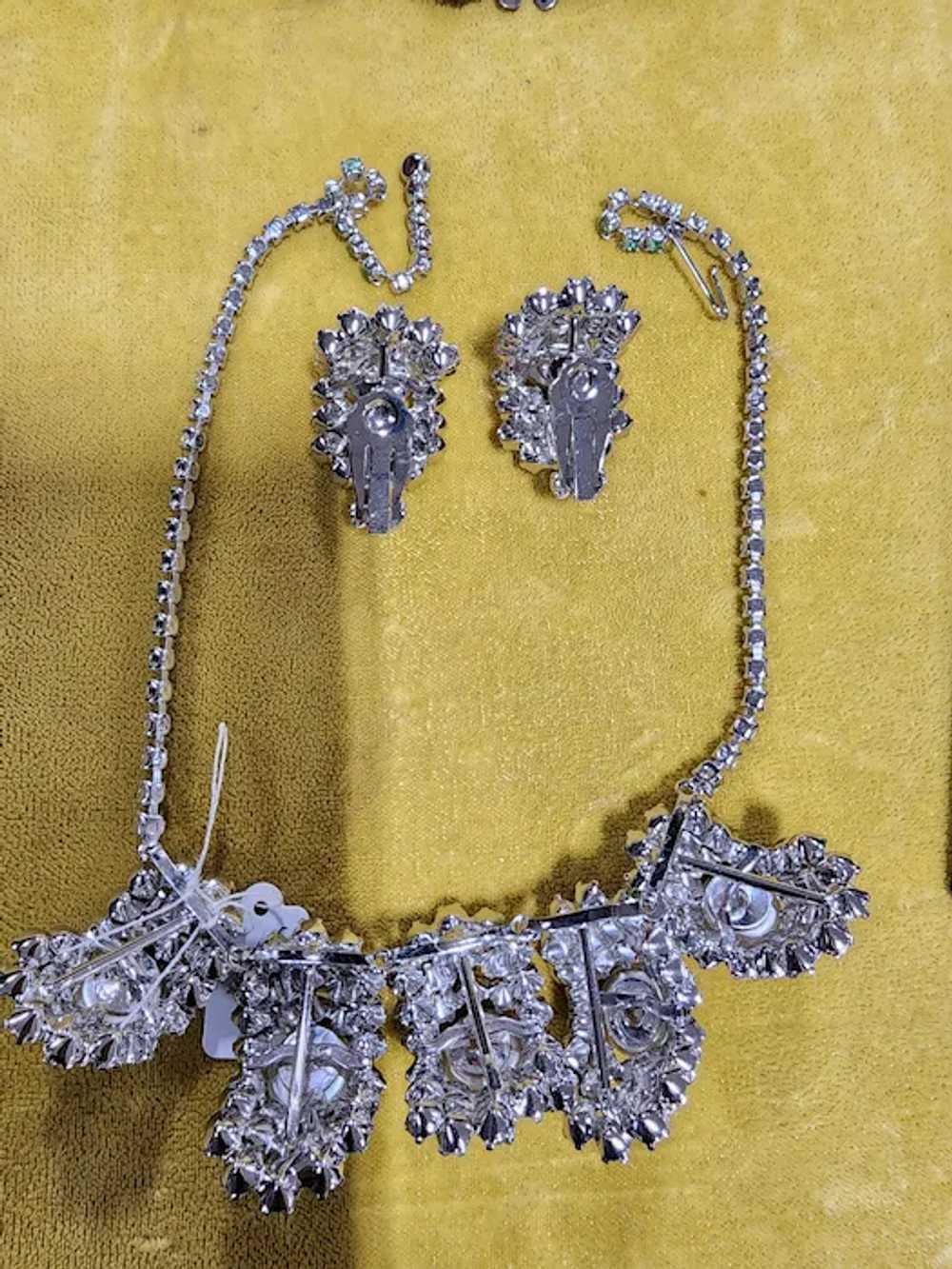 Rare Vintage Juliana Rhinestone Pearl Necklace Ea… - image 3
