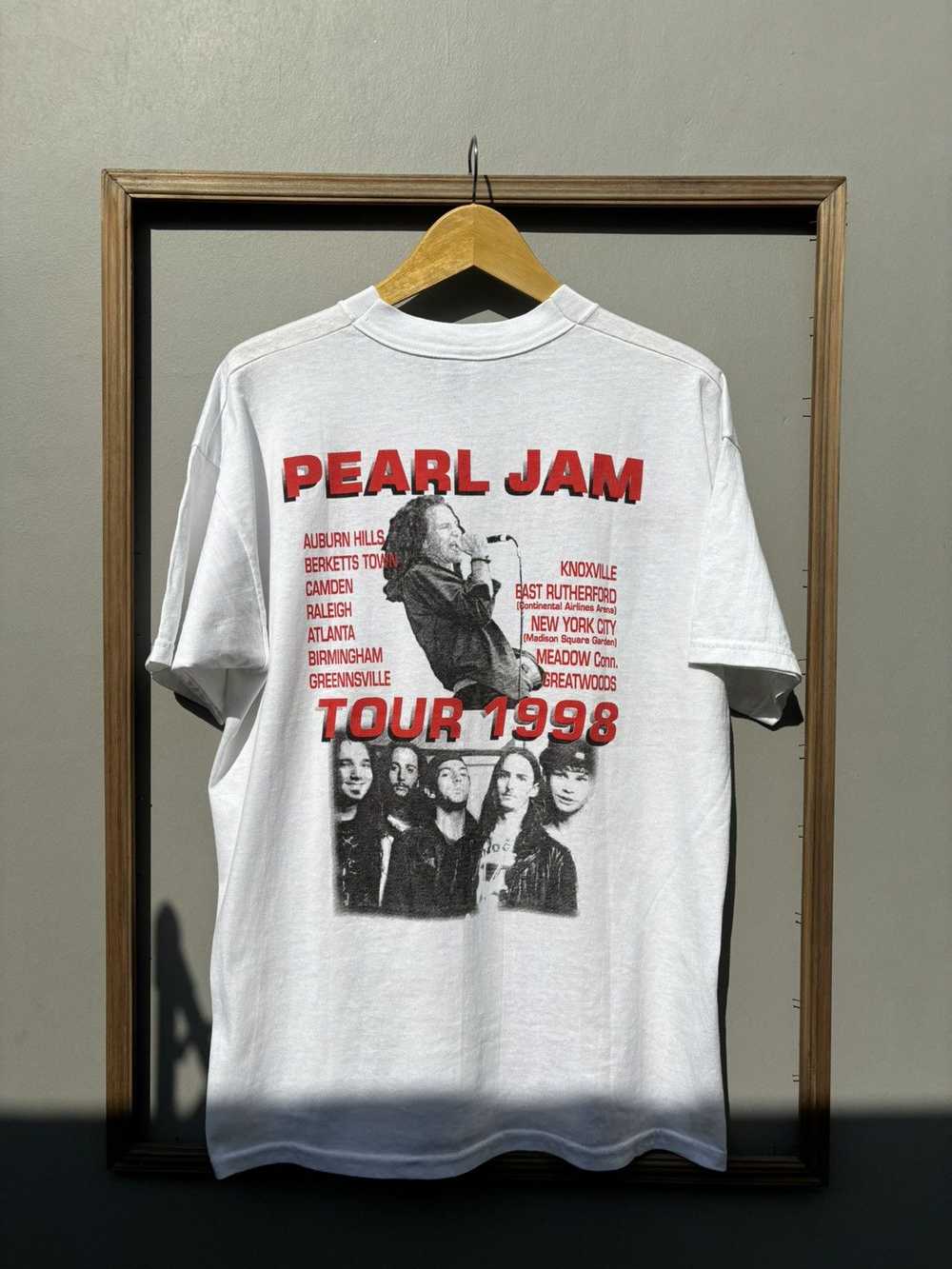 Band Tees × Very Rare × Vintage Pearl Jam Yield T… - image 2