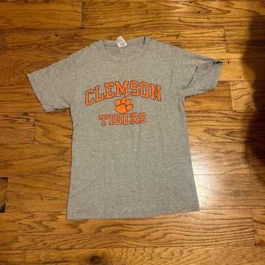 Vintage Clemson Tigers Shirt!
