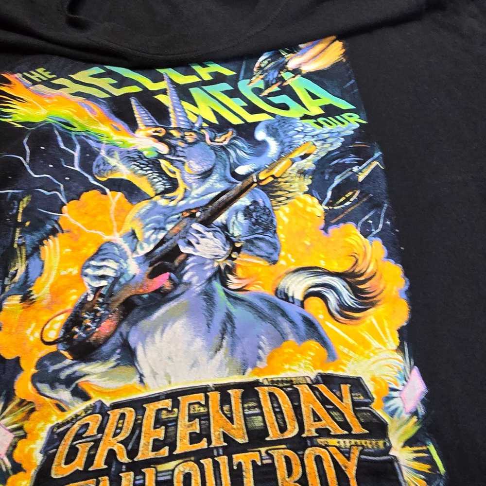 Green day hella mega tour concert shirt - image 5