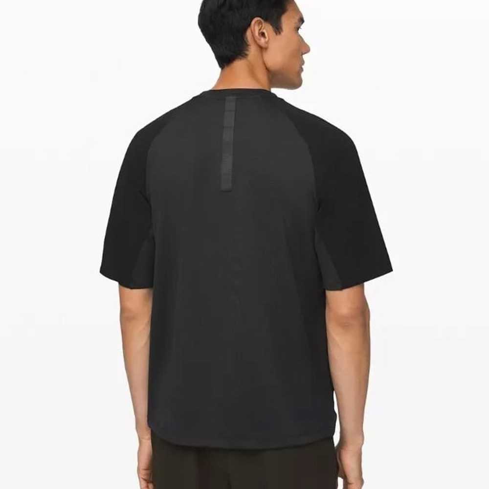 Lululemon Mobility Train Short Sleeve Soze Large - image 2