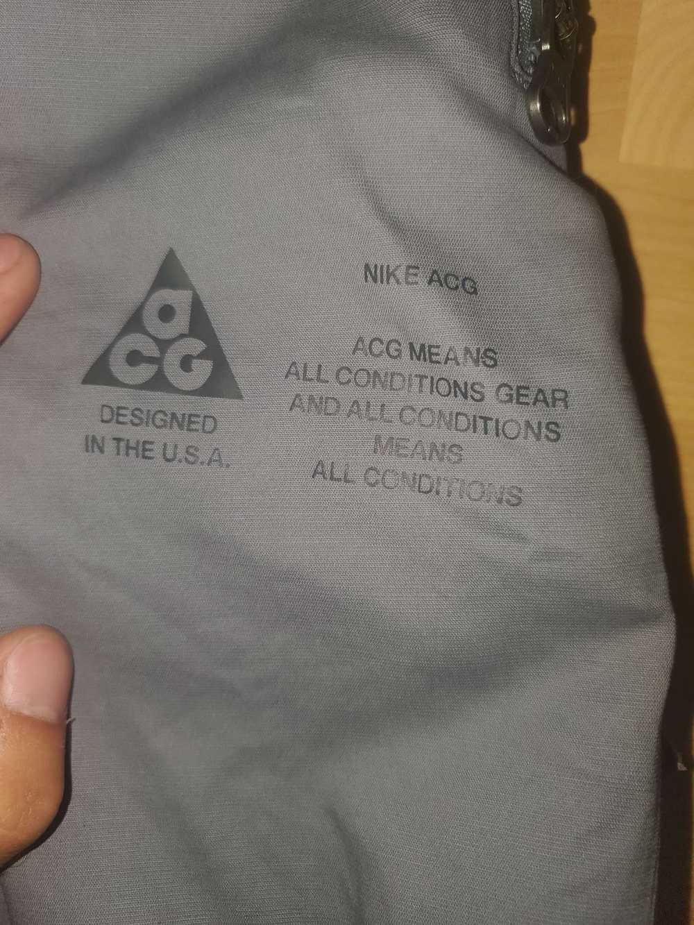 Nike ACG acg deploy cargo shorts grey  size L - image 4