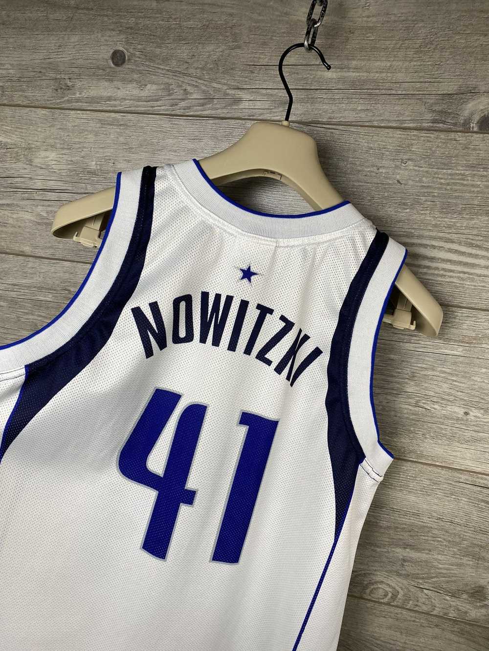 Champion × NBA × Vintage Rare! Dirk Nowitzki #41 … - image 7