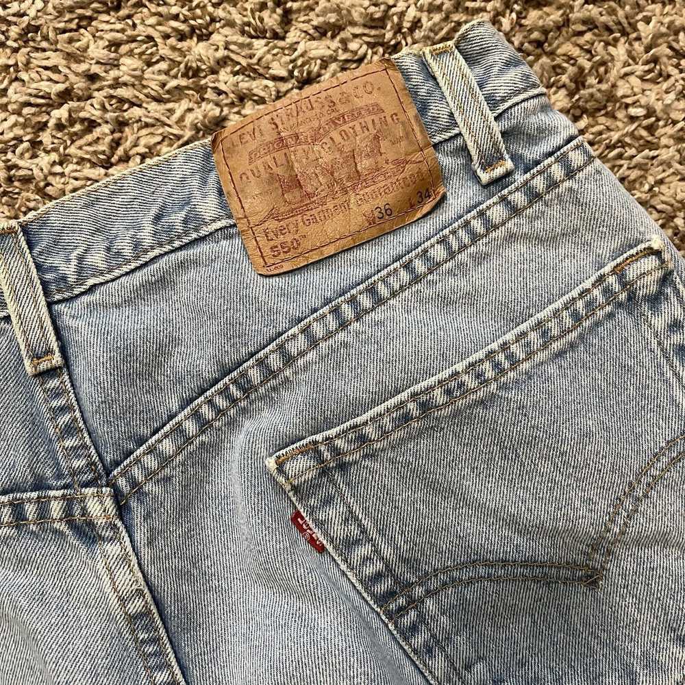 Levi's × Vintage 90s 550 4834 Relaxed Fit Light W… - image 2