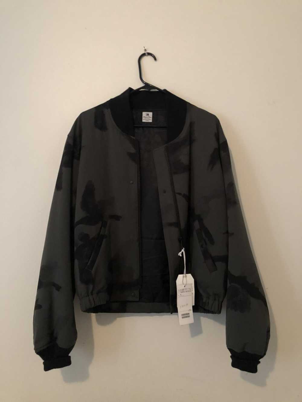 BEAMS PLUS Incredible crow camo woolen bomber - image 1