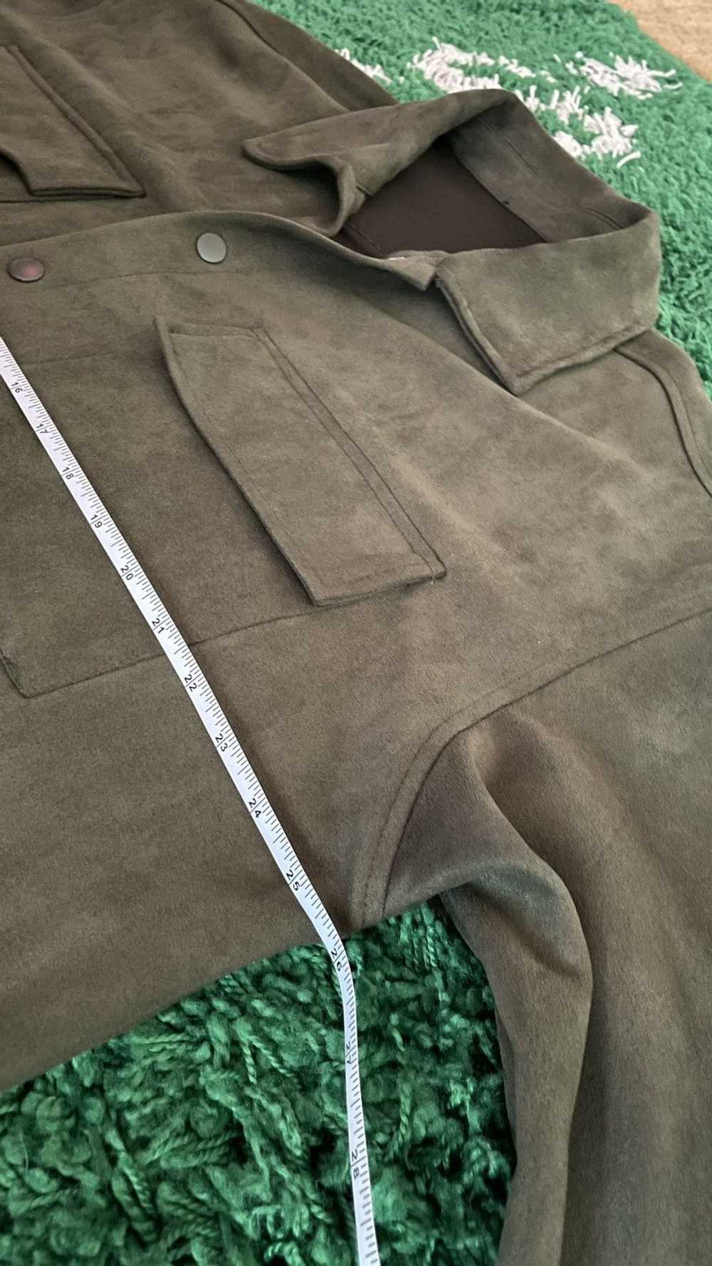 Streetwear Olive faux suede jacket over shirt - image 6