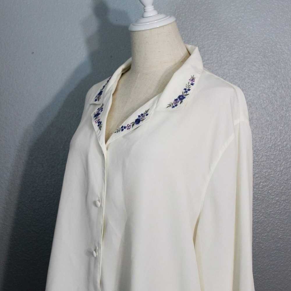 Alfred Dunner Embroidered Button Down Blouse Size… - image 3