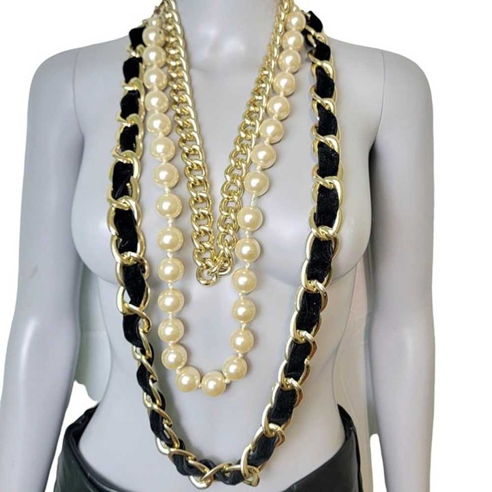 Vintage 80s Black Velvet Faux Pearl Oversize Neck… - image 1