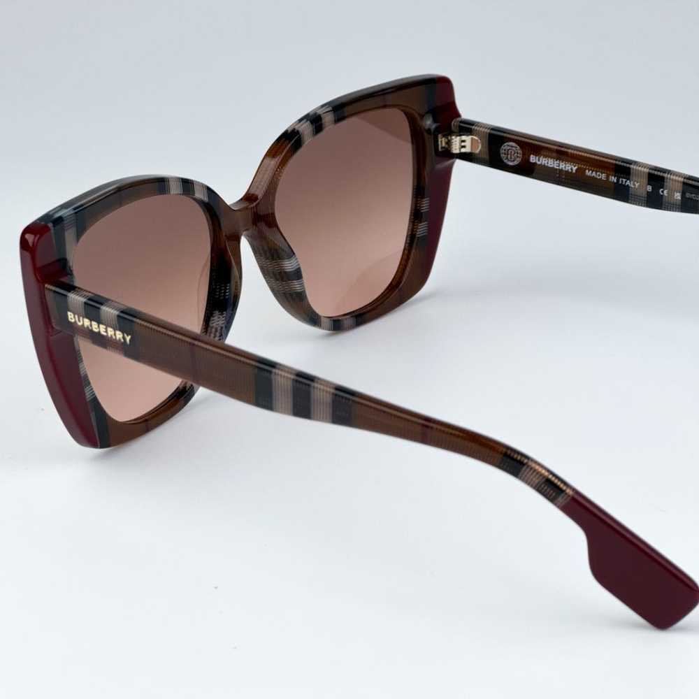 Burberry Sunglasses - image 6