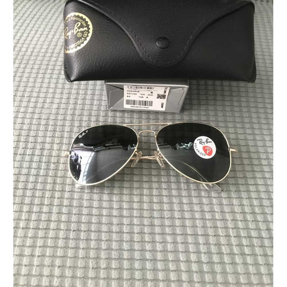 Ray-Ban Aviator sunglasses - image 3
