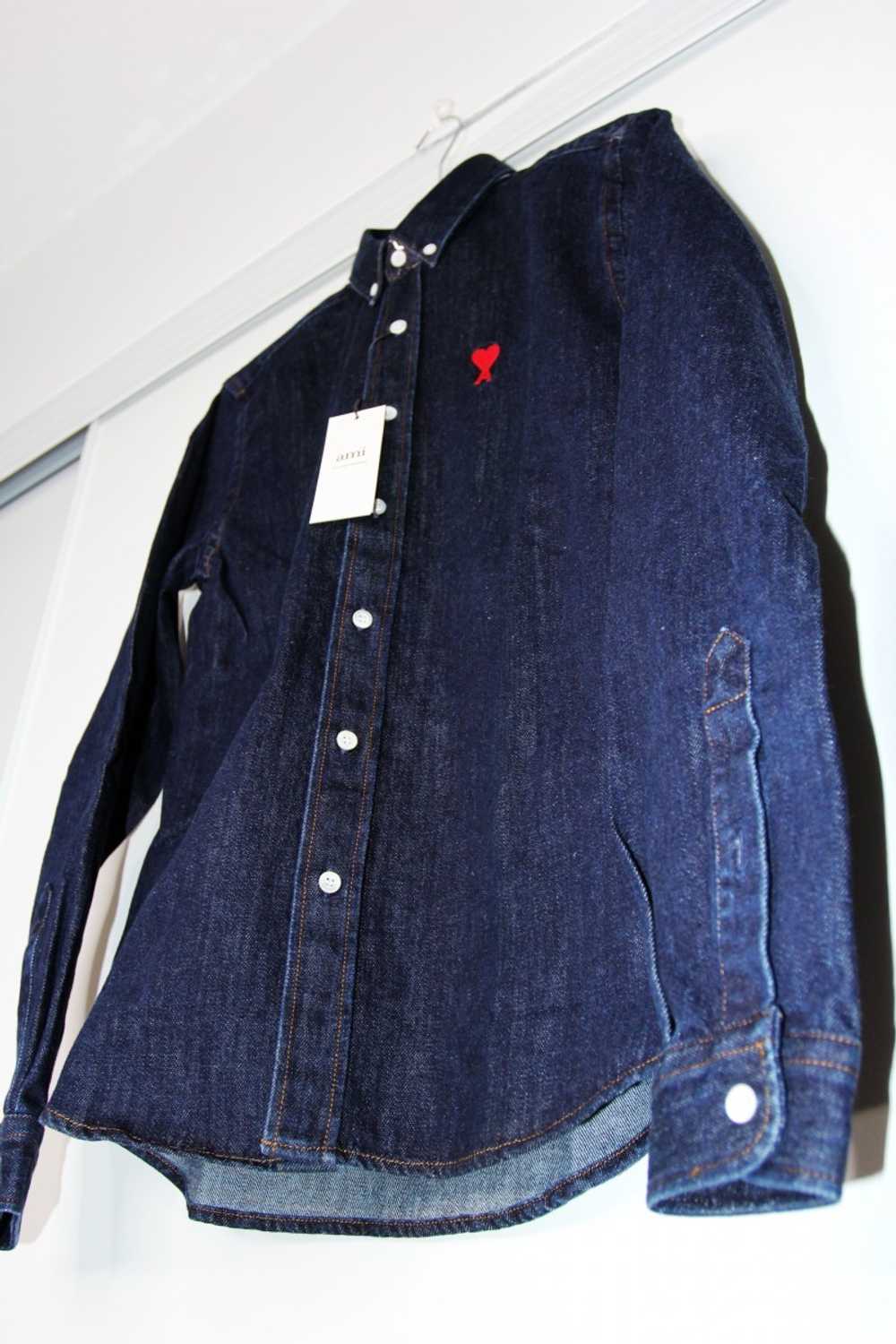 AMI Paris BNWT AW20 BUTTON-DOWN DE COEUR DENIM SH… - image 8