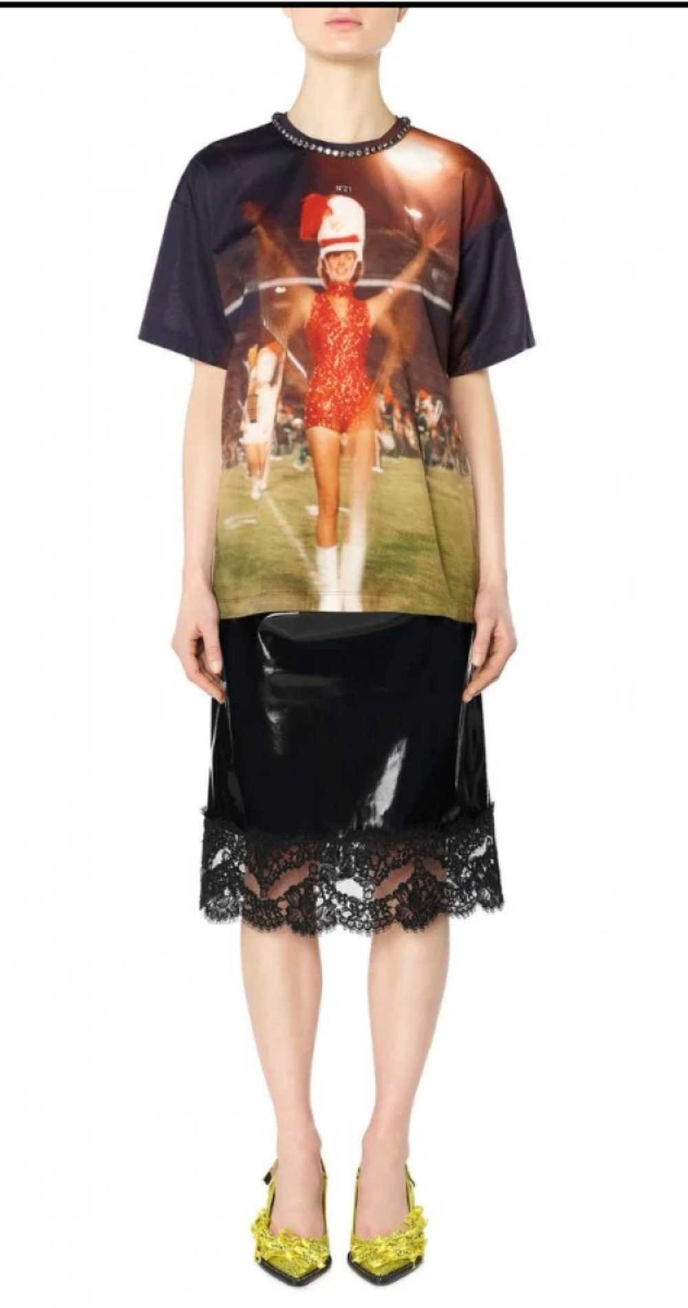 No. 21 - BNWT AW18 CHEERLEADER TSHIRT 44 - image 11