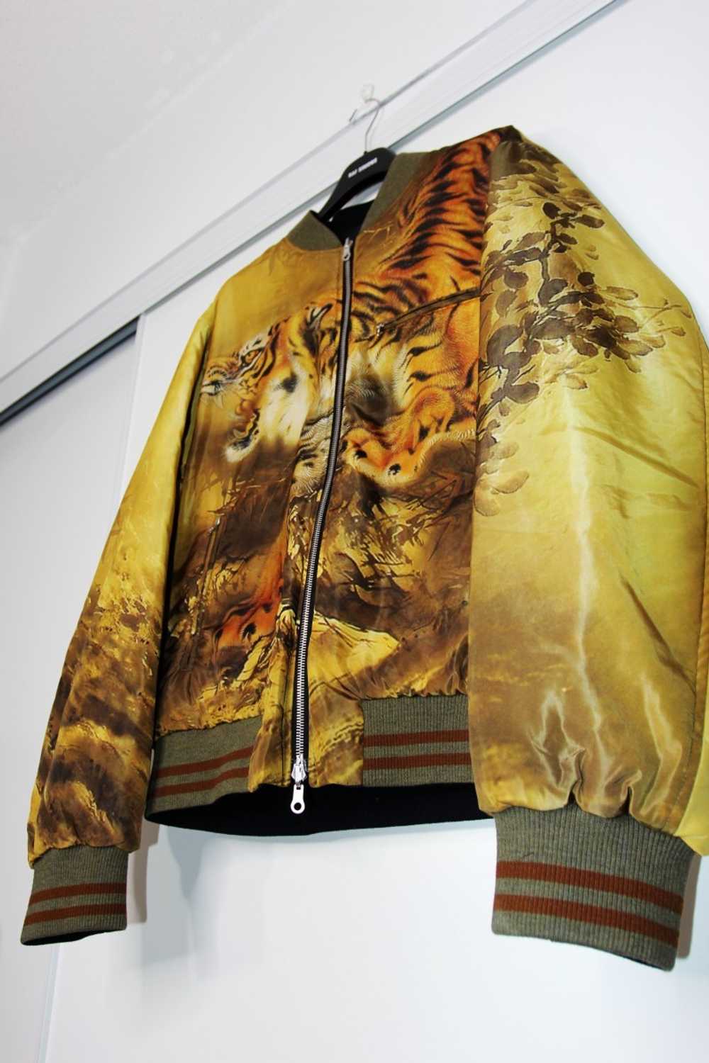 BNWT AW20 DRIES VAN NOTEN REVERSIBLE TIGER PRINT … - image 9