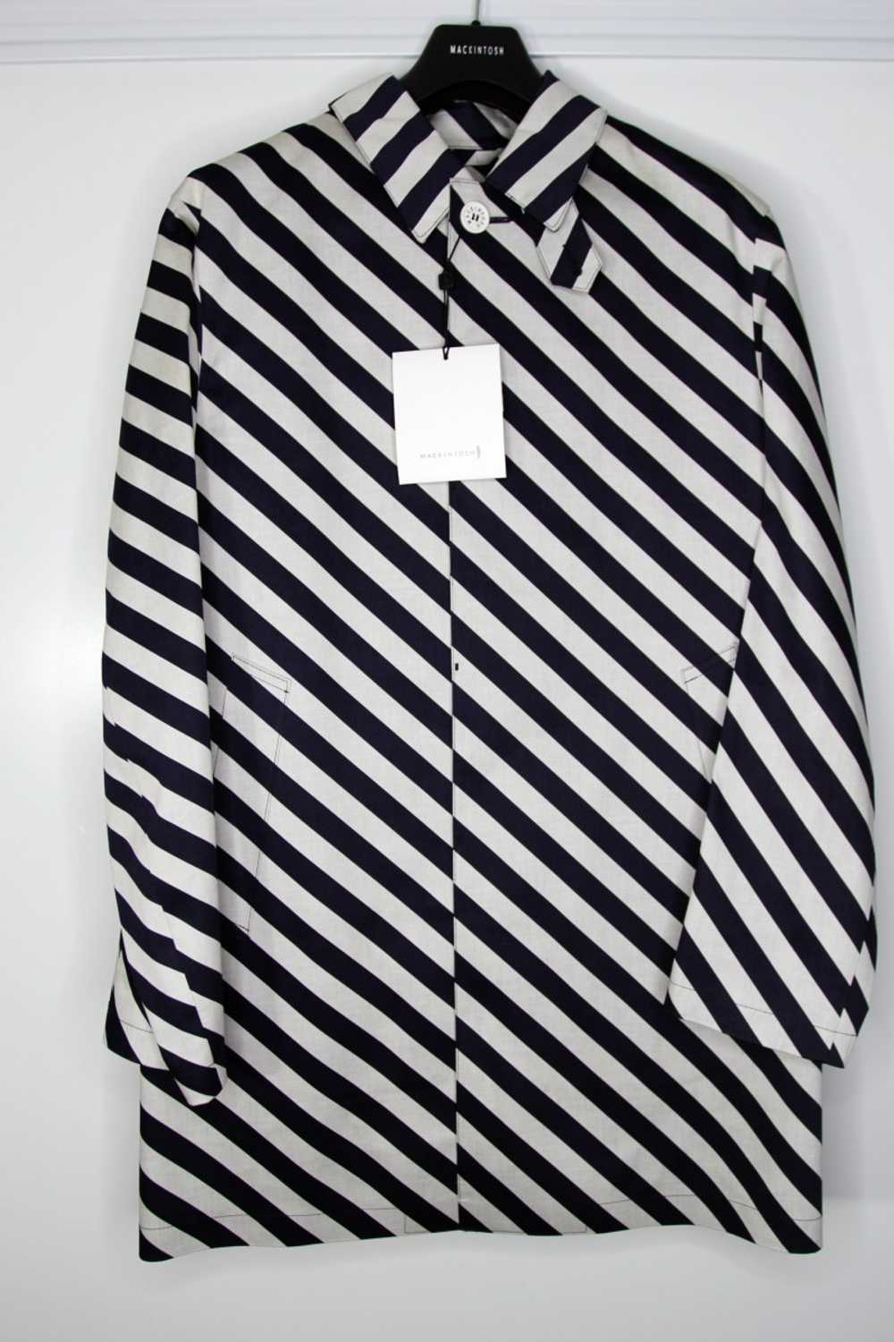 BNWT SS17 MACKINTOSH RAINCOAT 42 - image 2