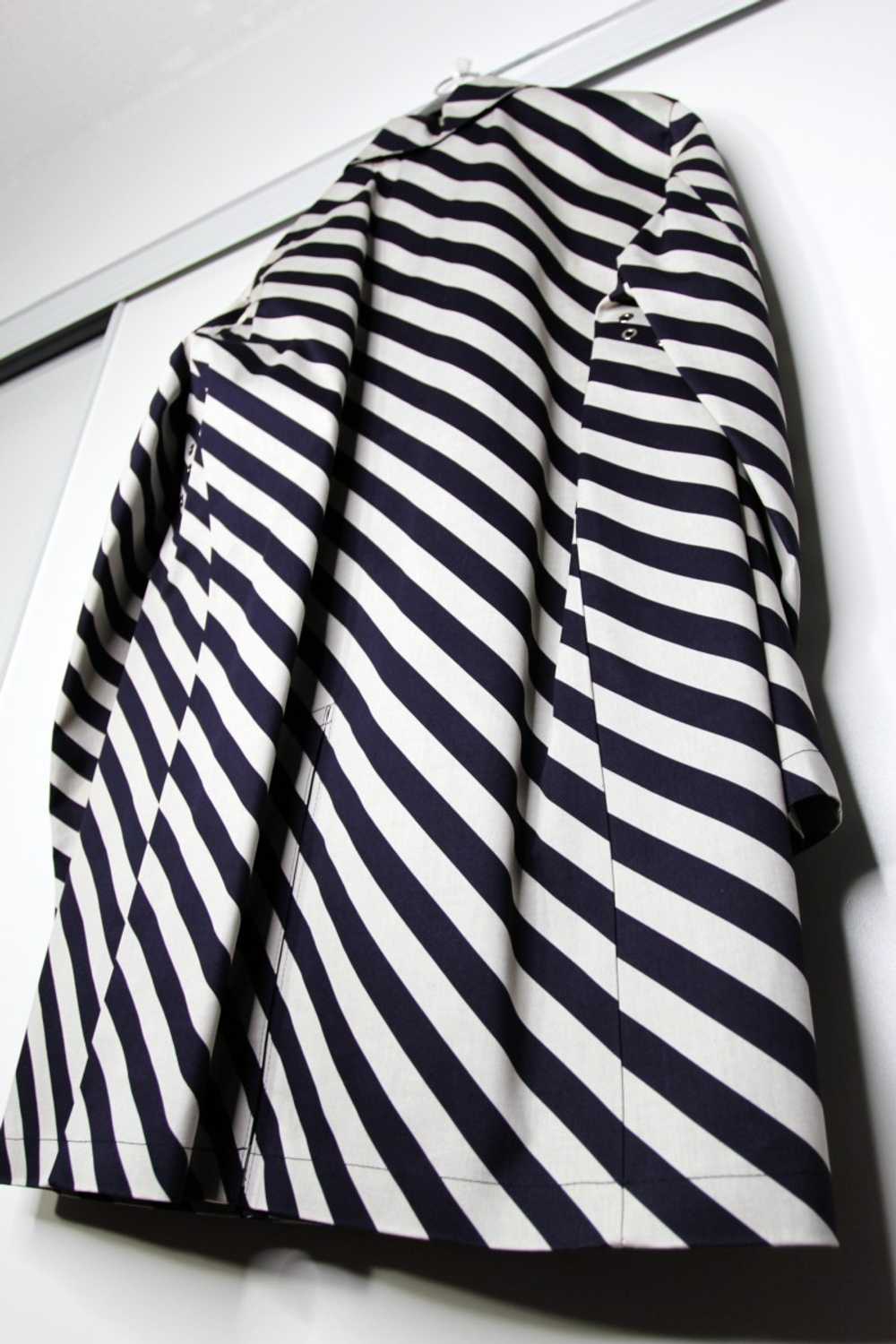 BNWT SS17 MACKINTOSH RAINCOAT 42 - image 9