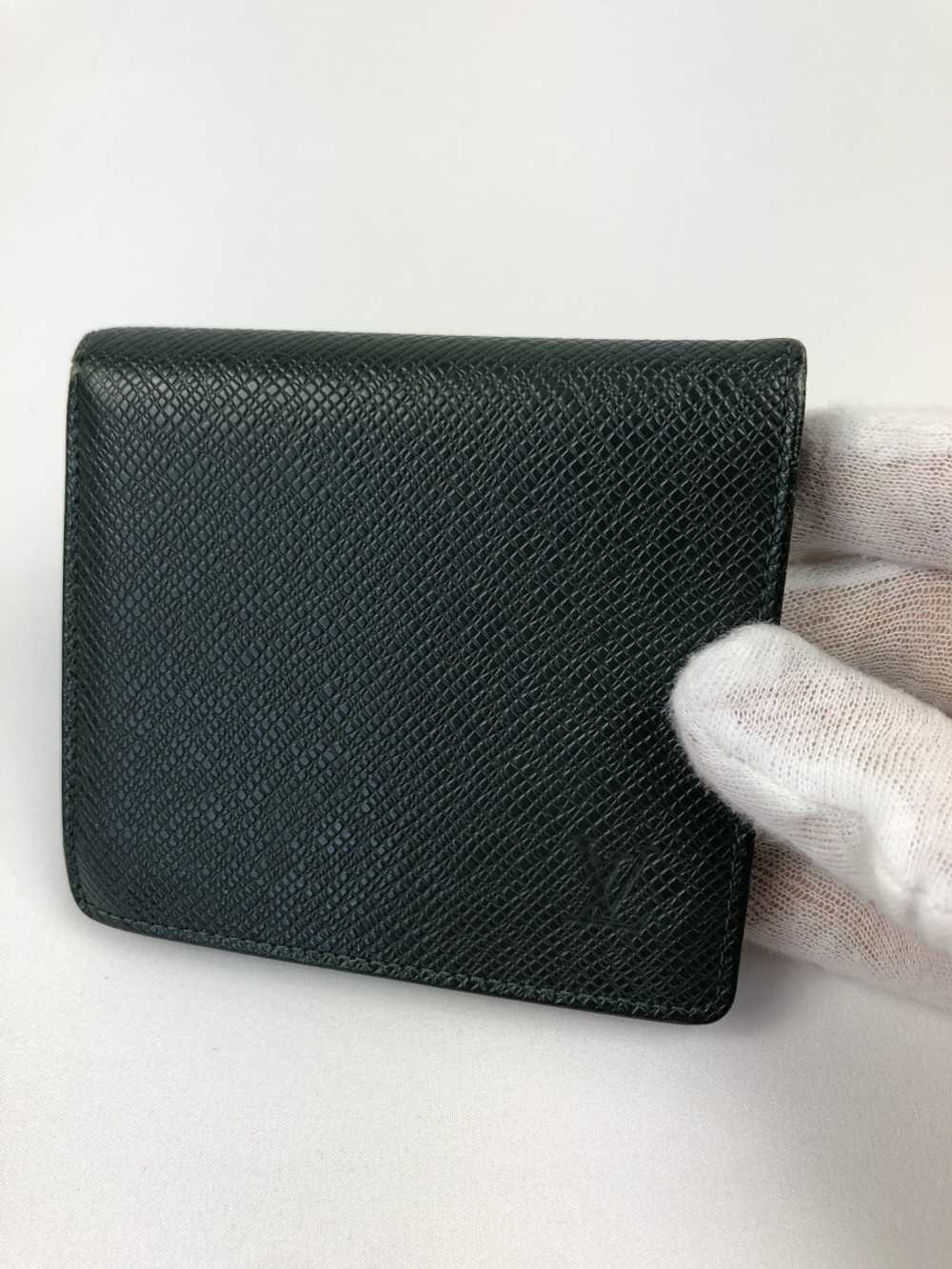 Louis Vuitton green taiga card holder - image 1