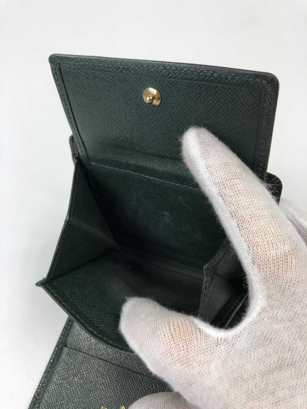 Louis Vuitton green taiga card holder - image 7