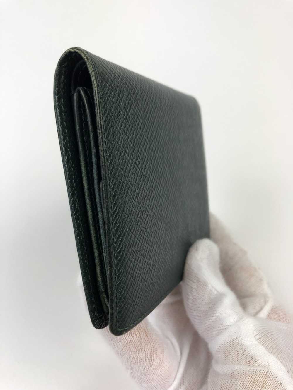 Louis Vuitton green taiga card holder - image 8