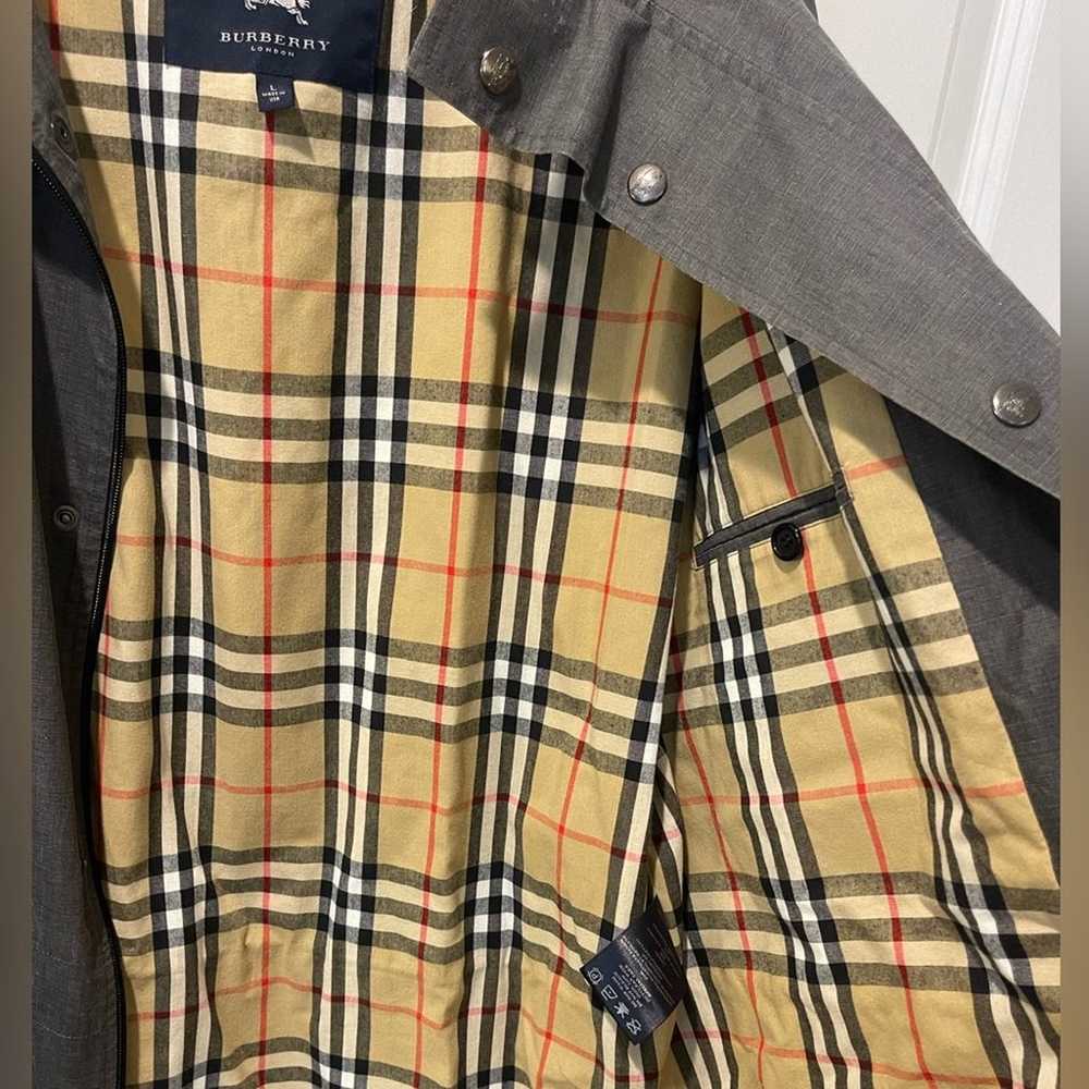 Vintage Burberry Hooded Trench with Classic Plaid… - image 4