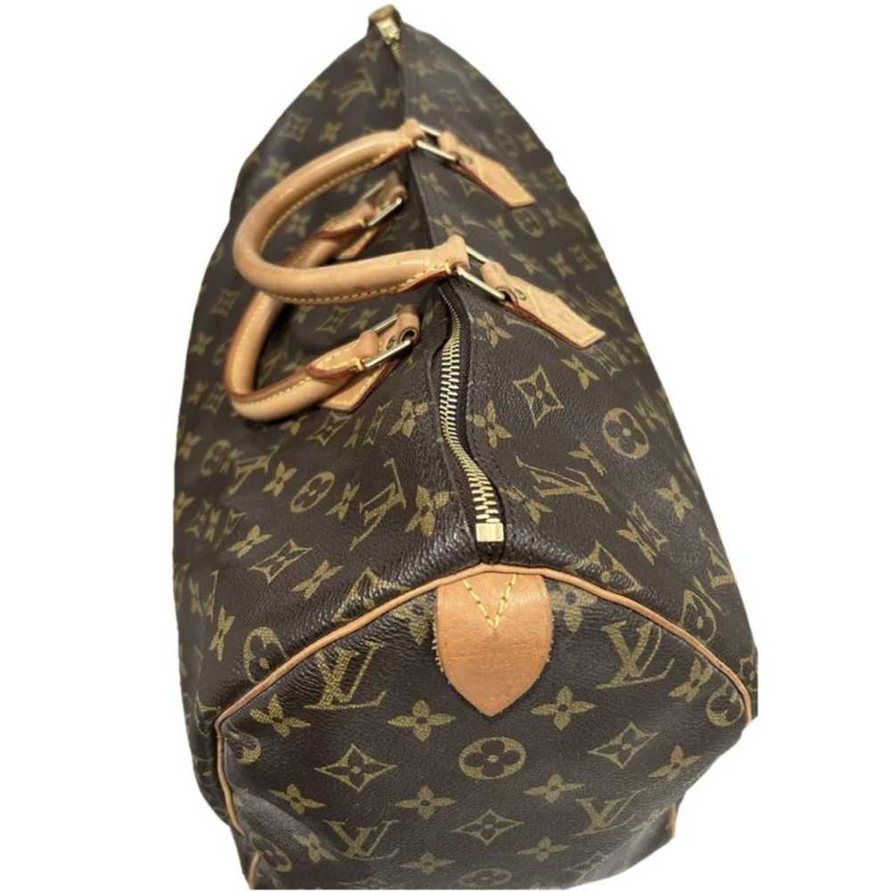Louis Vuitton Leather travel bag - image 10
