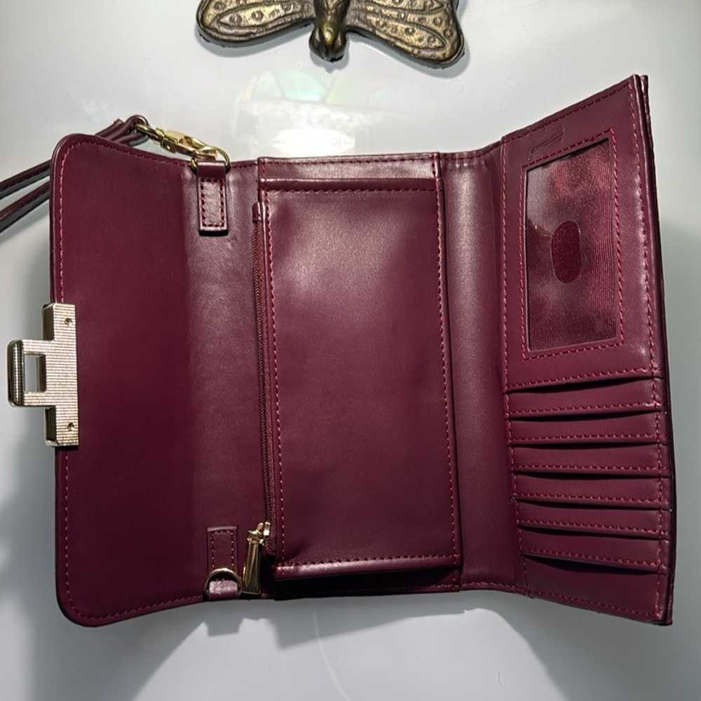 White House Black Market burgundy leather crossbo… - image 5