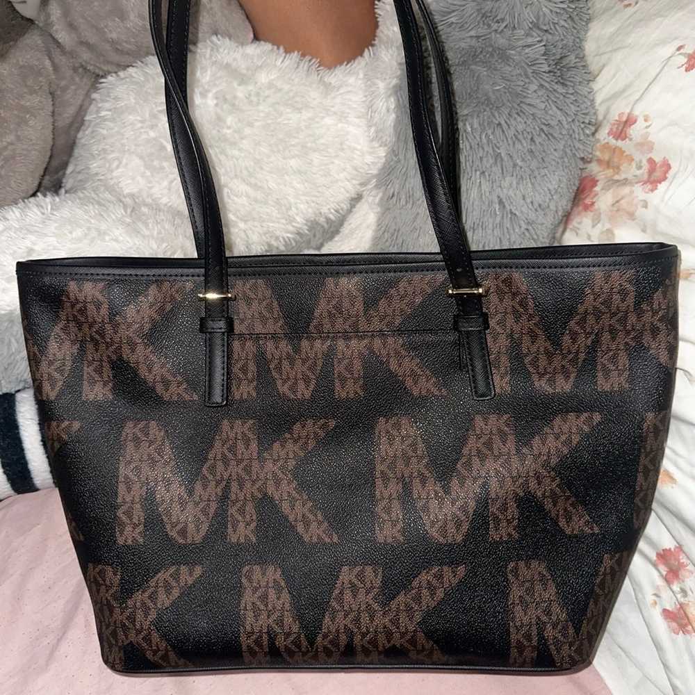 Michael Kors tote and wallet - image 4