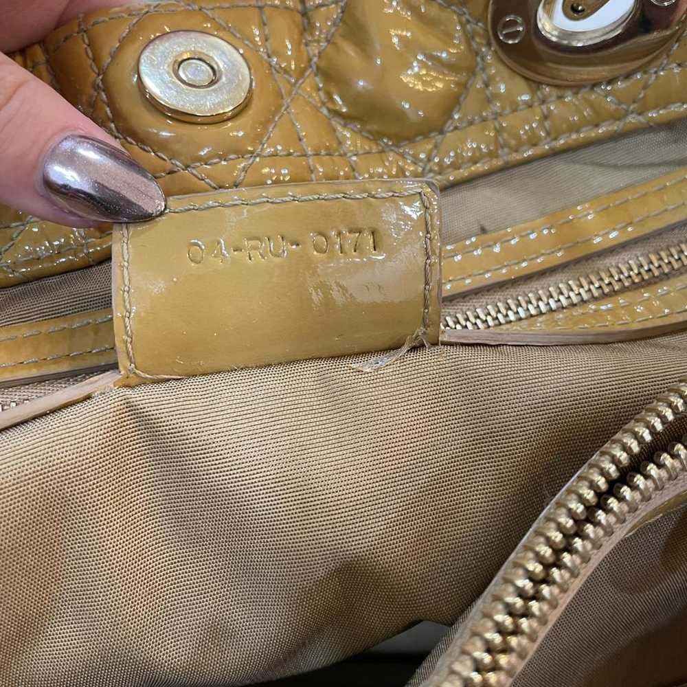 Dior Dior Soft Shopping patent leather handbag - image 9