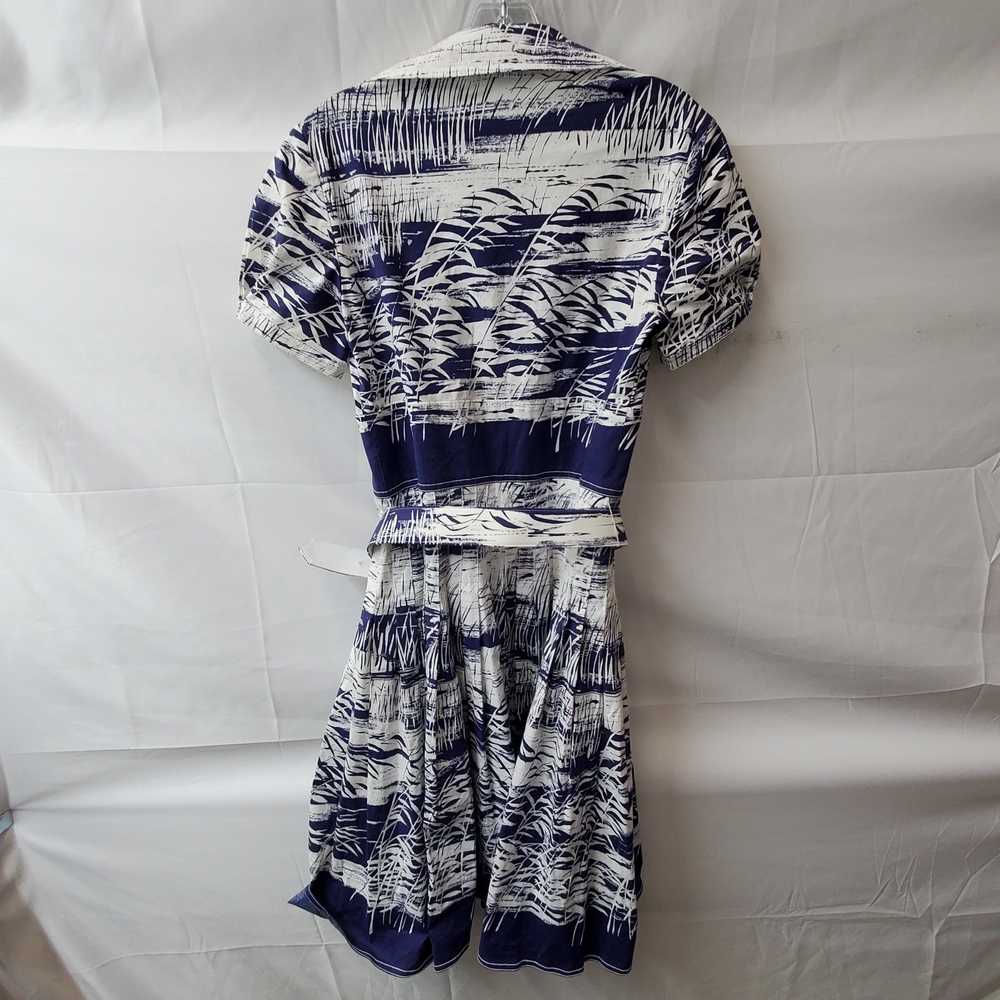 Kay Unger Blue & White Leaf Print Belted Pleated … - image 2