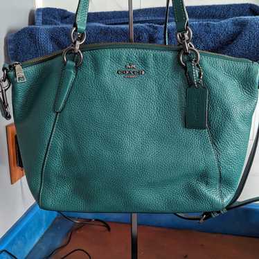NWOT Coach Small Kelsey Leather Green