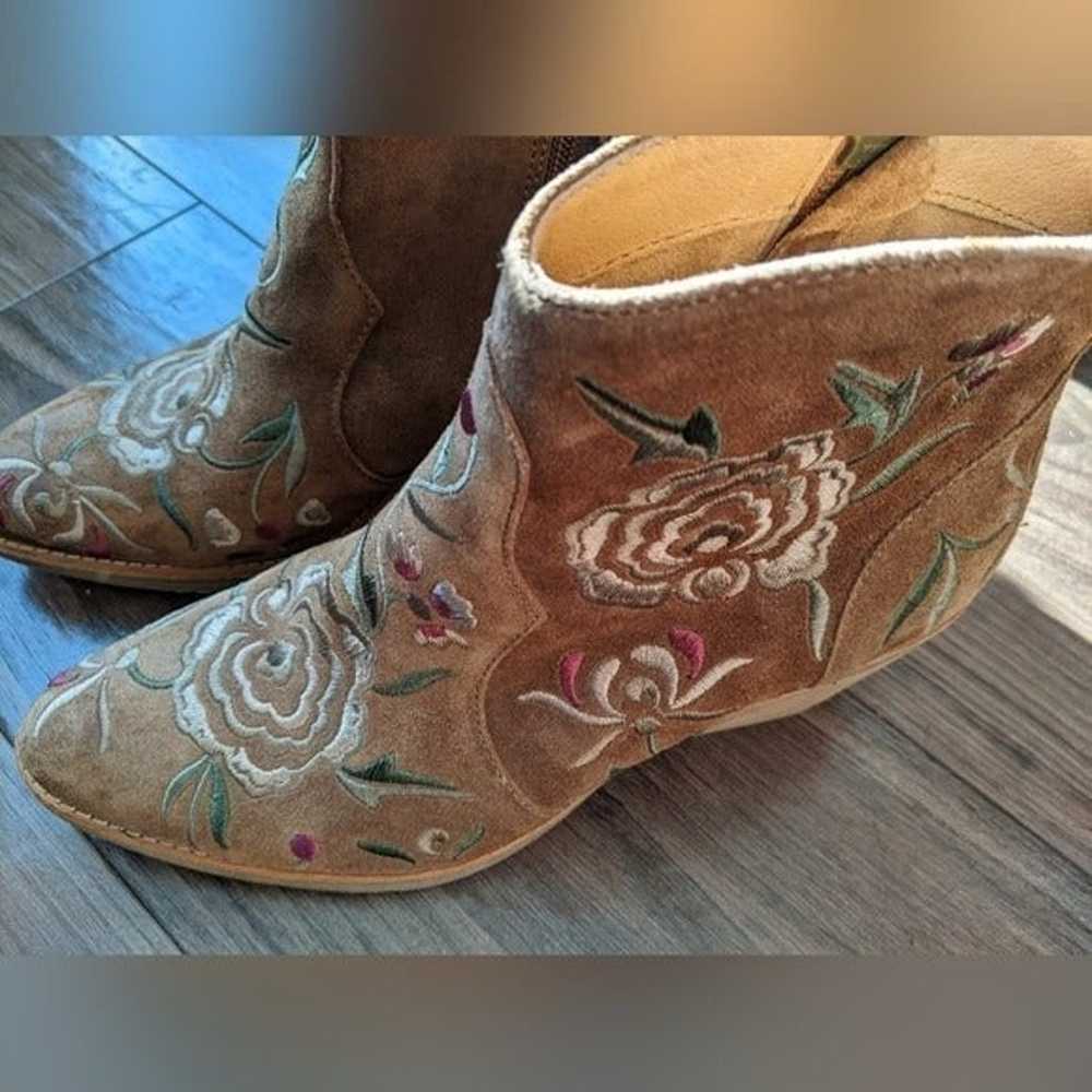 Sofft - Westmont II Floral Embroidered Western Su… - image 11